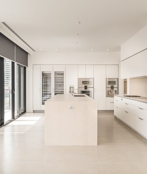 Her Majestys - Penthouse